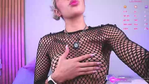 Mia Reeves online show from 10/01/25, 07:53