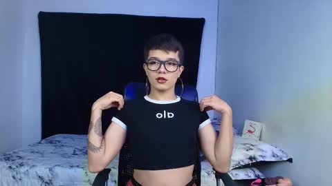 Snapshot of mia_roos13 chatting on 10/31/25, 02:01 mia_roos13 online show from 10/31/25, 02:01