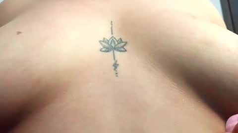 Mia online show from 10/22/25, 07:57