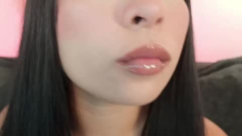 Snapshot of mia_roux1 chatting on 05/27/26, 11:35 Mia online show from 05/27/26, 11:35
