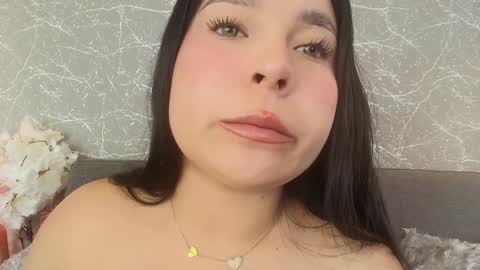 Mia Roux online show from 01/10/25, 01:21