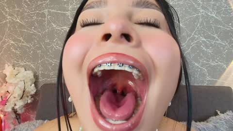 Mia Roux online show from 01/17/25, 09:17