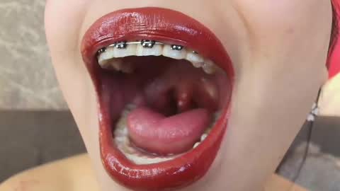 Mia Roux online show from 02/20/25, 10:26