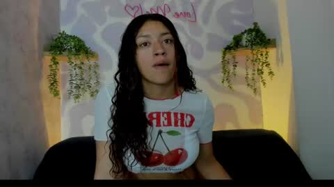 Snapshot of mia_scarlet7 chatting on 07/18/26, 11:47 Mia . online show from 07/18/26, 11:47