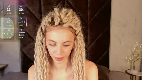 Mia online show from 10/28/25, 08:51