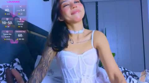 Mia online show from 01/14/26, 06:02