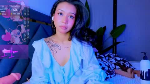 Mia online show from 04/03/26, 08:40