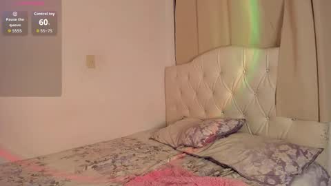 Mia Sky online show from 10/03/25, 01:24