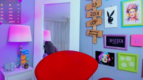 Mia  online show from 12/02/25, 11:59