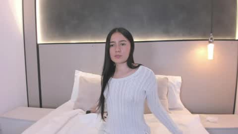 M I A online show from 04/01/26, 11:55