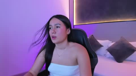 M I A online show from 07/18/26, 12:09