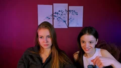 mia_starrr_ online show from 11/17/25, 09:59