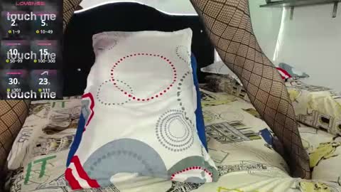 Snapshot of mia_sweet_55 chatting on 01/19/25, 02:04 Mia online show from 01/19/25, 02:04