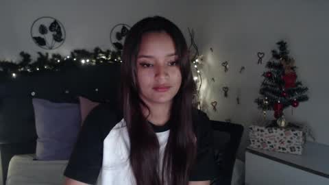 mia_sweetdc online show from 12/20/24, 07:28