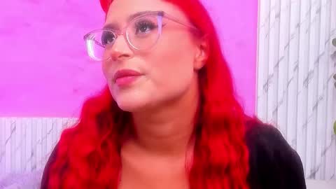 Mia online show from 12/15/25, 11:47