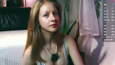 Mia online show from 10/21/25, 03:24