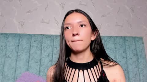 Snapshot of mia_velmont chatting on 06/05/26, 06:52 Miaaa online show from 06/05/26, 06:52