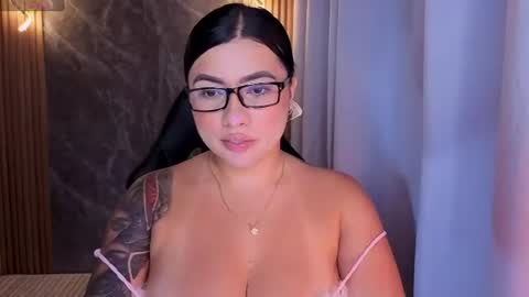 Snapshot of mia_velvet65 chatting on 07/22/26, 04:37 mia_velvet65 online show from 07/22/26, 04:37