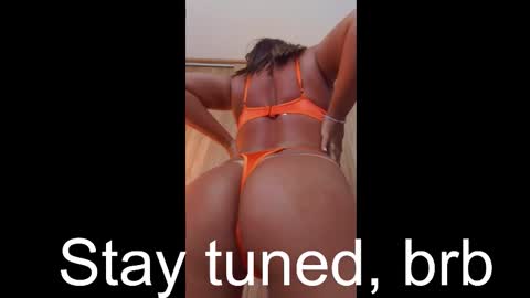 Mia online show from 01/05/26, 05:27