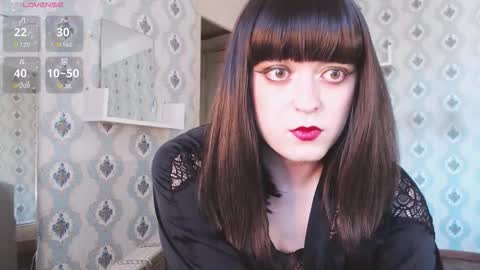 mia_wallase online show from 01/18/26, 09:13