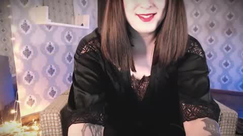 mia_wallase online show from 04/29/26, 03:54