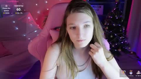 Mia online show from 12/16/25, 10:20