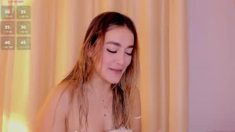 Mia White  online show from 02/21/26, 01:01