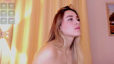 Mia White  online show from 03/09/26, 01:15