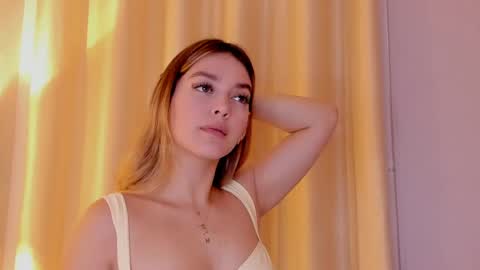 Mia White  online show from 04/14/26, 01:06