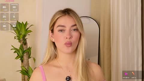 Mia White  online show from 06/04/26, 02:12