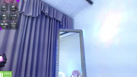 Snapshot of mia_xbloom chatting on 08/07/26, 11:29 Mia XBloom online show from 08/07/26, 11:29