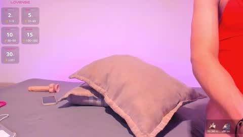 MIA INDEPENDENT MODEL  online show from 03/07/26, 10:18