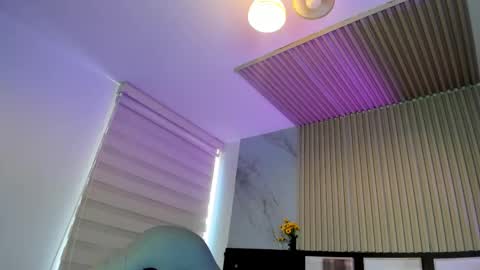 miaa_as_ online show from 09/17/25, 02:41