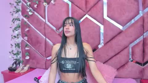 miaa_davis_ online show from 05/30/26, 03:14