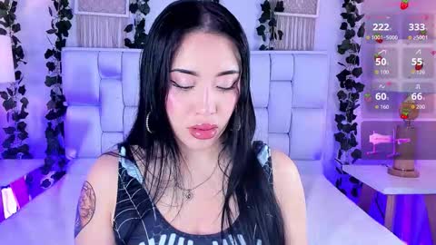 Mia online show from 11/20/25, 11:54