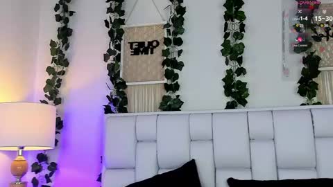 Snapshot of miaa_gh1 chatting on 05/05/26, 11:18 Mia online show from 05/05/26, 11:18