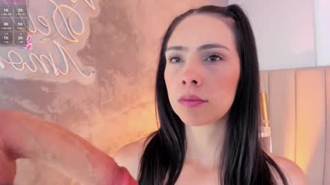 Mia online show from 02/22/26, 11:31