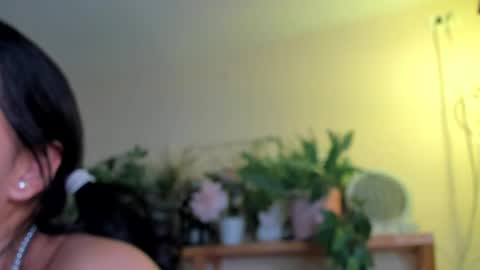 Snapshot of miaa_rose__ chatting on 01/19/25, 03:08 Miaa online show from 01/19/25, 03:08