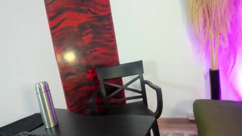 miaa_sccott_ online show from 11/24/25, 11:54