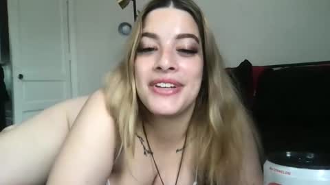 Snapshot of miaaasturbate chatting on 05/26/26, 12:56 Mia Moji online show from 05/26/26, 12:56