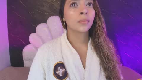 Mia online show from 05/15/26, 12:01