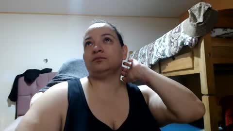 Snapshot of miaabrownn chatting on 06/14/26, 07:05 MIA online show from 06/14/26, 07:05