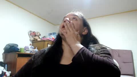 Snapshot of miaabrownn chatting on 06/25/26, 03:17 MIA online show from 06/25/26, 03:17