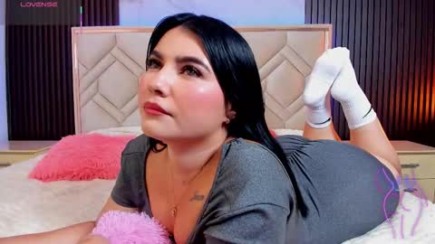 Miaa Farrel online show from 01/08/26, 07:05