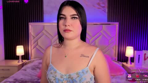 Miaa Farrel online show from 04/06/26, 07:04