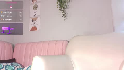 miaaffox online show from 02/28/26, 10:05