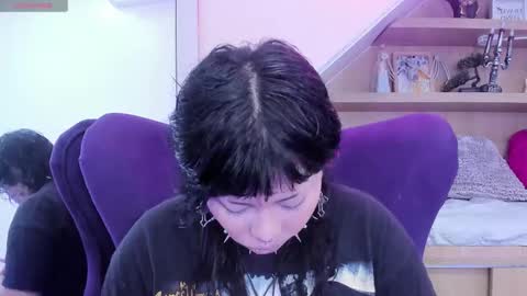 Mia online show from 01/10/26, 12:29