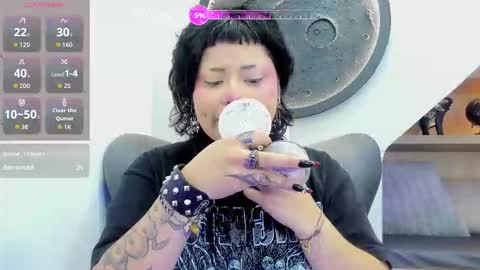 Snapshot of miaamane chatting on 02/16/26, 12:56 Mia online show from 02/16/26, 12:56