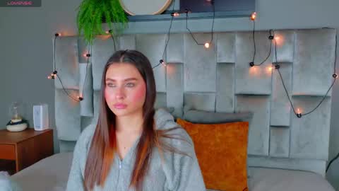 Snapshot of miaanderson__ chatting on 05/18/26, 12:55 miaanderson__ online show from 05/18/26, 12:55