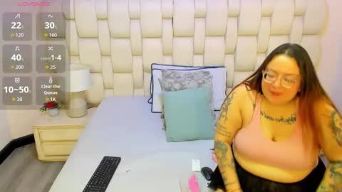 Snapshot of miaandmolly_ chatting on 02/05/26, 10:31 mia red hair molly short hair online show from 02/05/26, 10:31